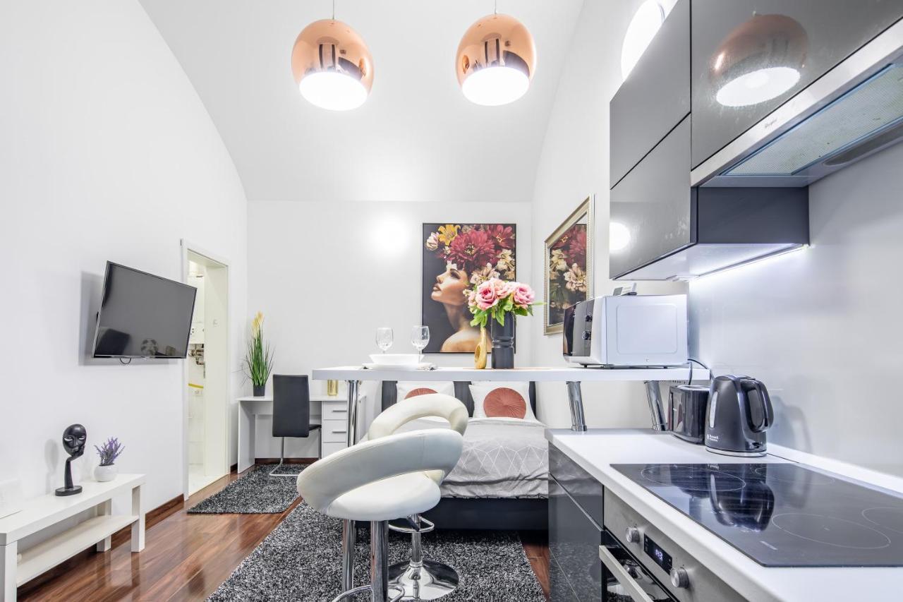 Melody Meadow Apartment ブダペスト エクステリア 写真